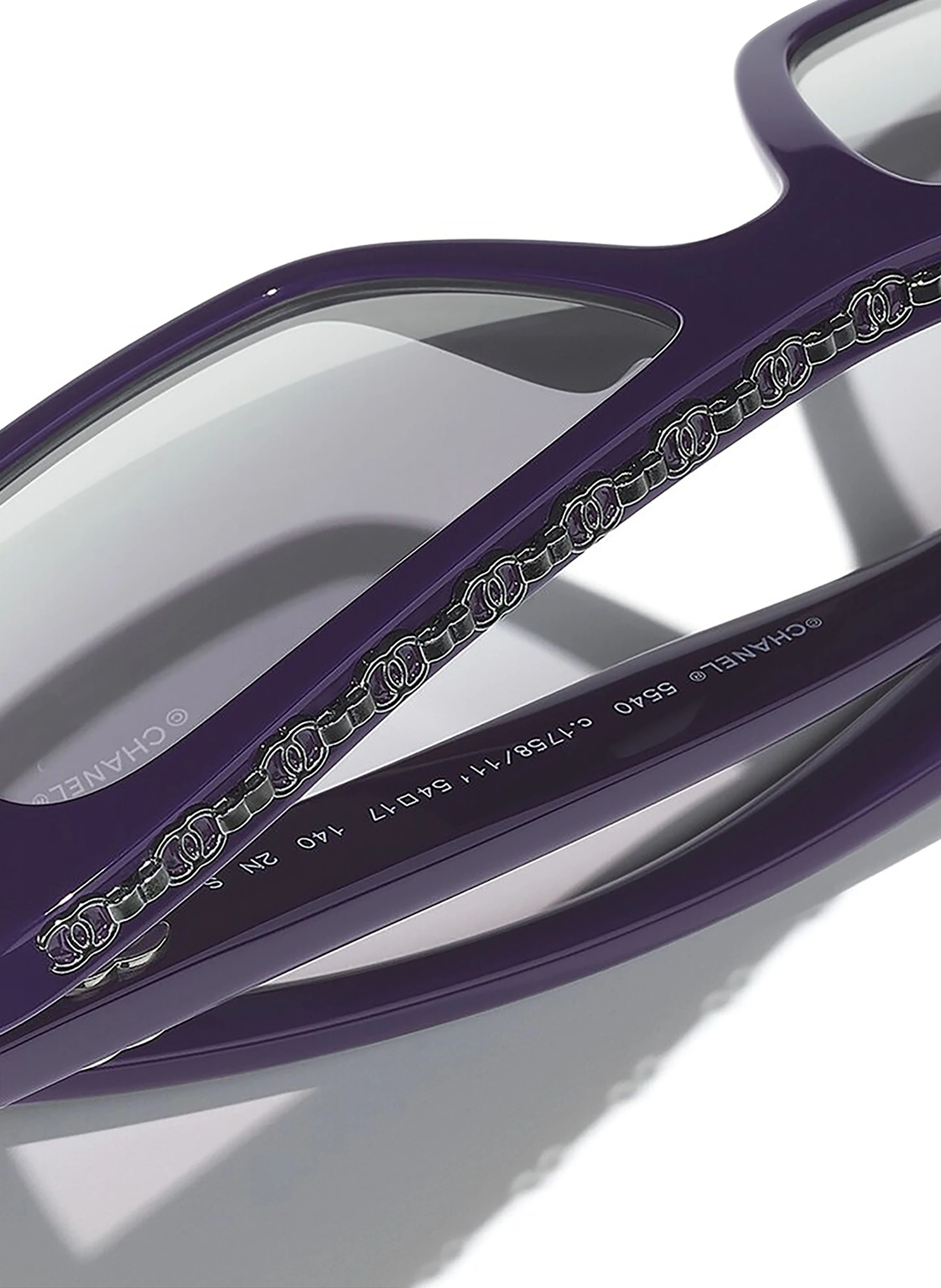CHANEL Schmetterlingsförmige Sonnenbrille