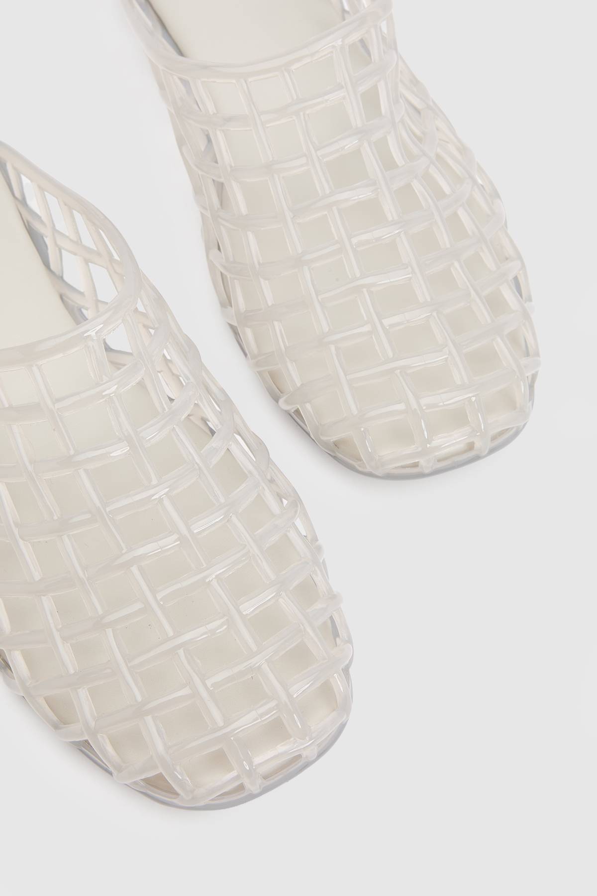 Oasis Mules À Enfiler Tressées En Plastique Souple Barbara Jelly