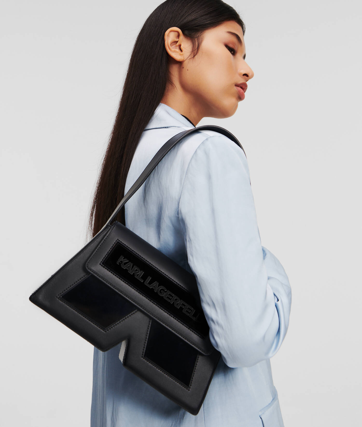 SAC PORTÉ ÉPAULE EN CUIR IKON K DE TAILLE MOYENNE
