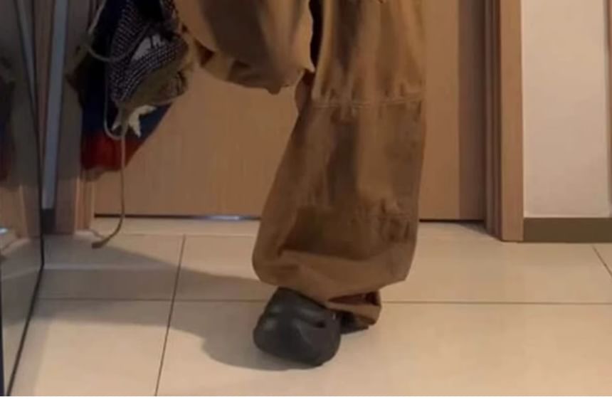Litoya - Low Rise Washed Wide Leg Cargo Jeans
