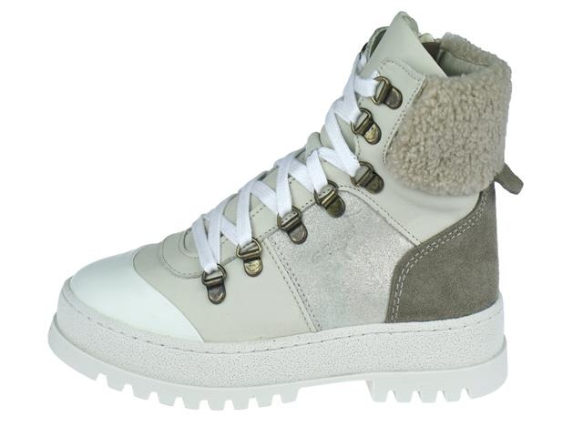 Giga Veterboot