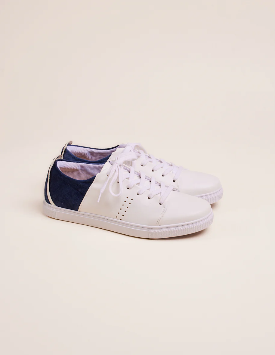 Baskets basses René - Cuir vegan blanc et velours marine
