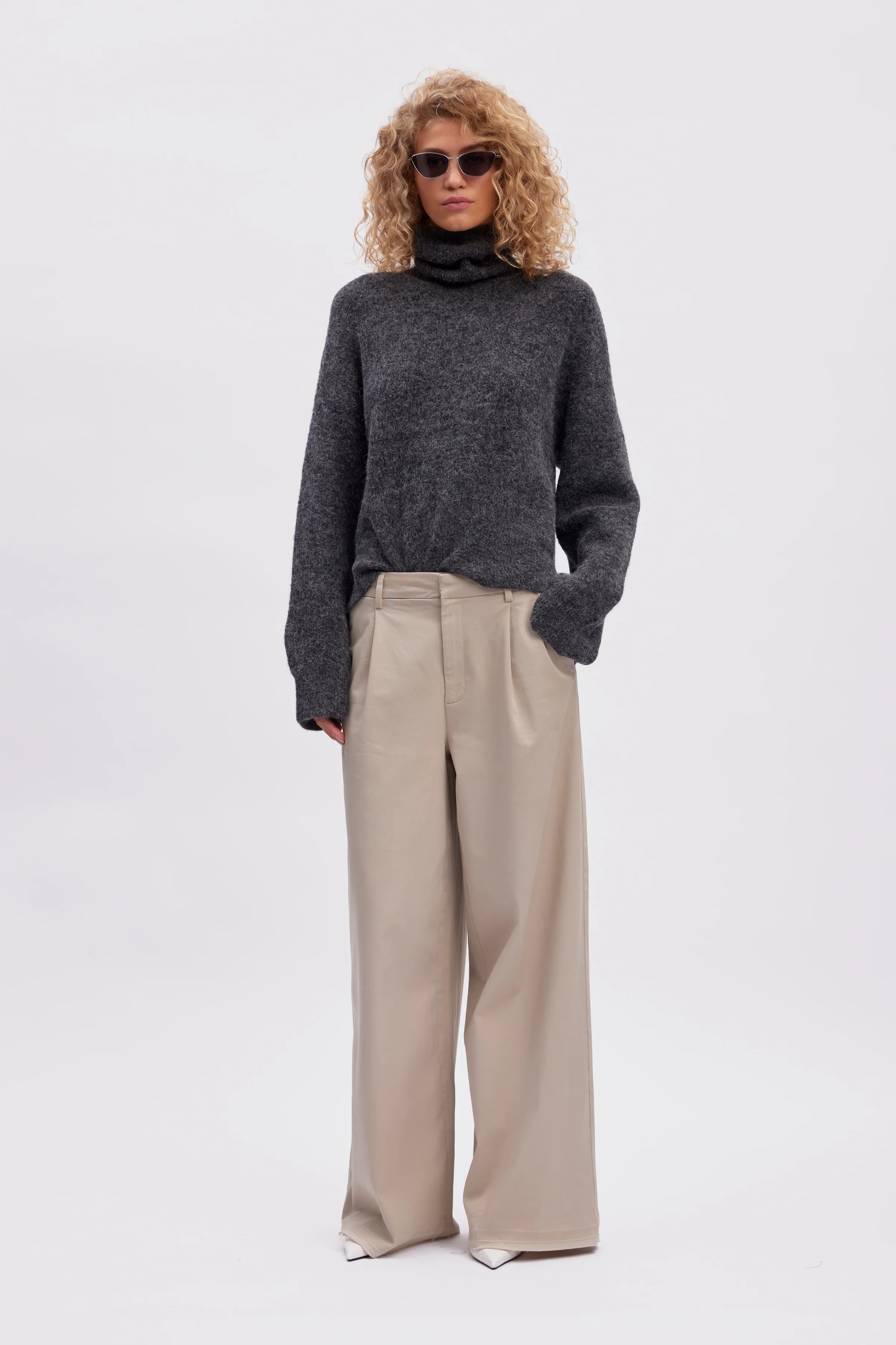 GESTUZ  AlphaGZ turtleneck uldstriktrøje - Warm Sand Melange
