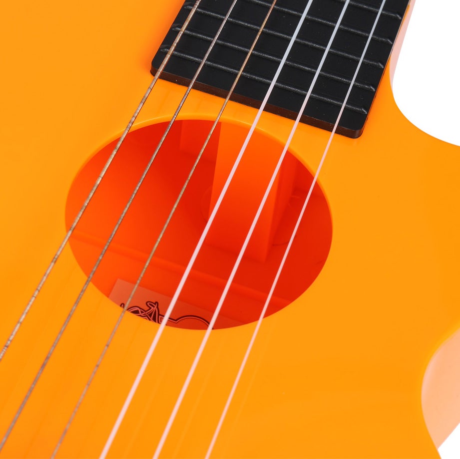 Korala Pug-40-OR polycarbonaat guitarlele