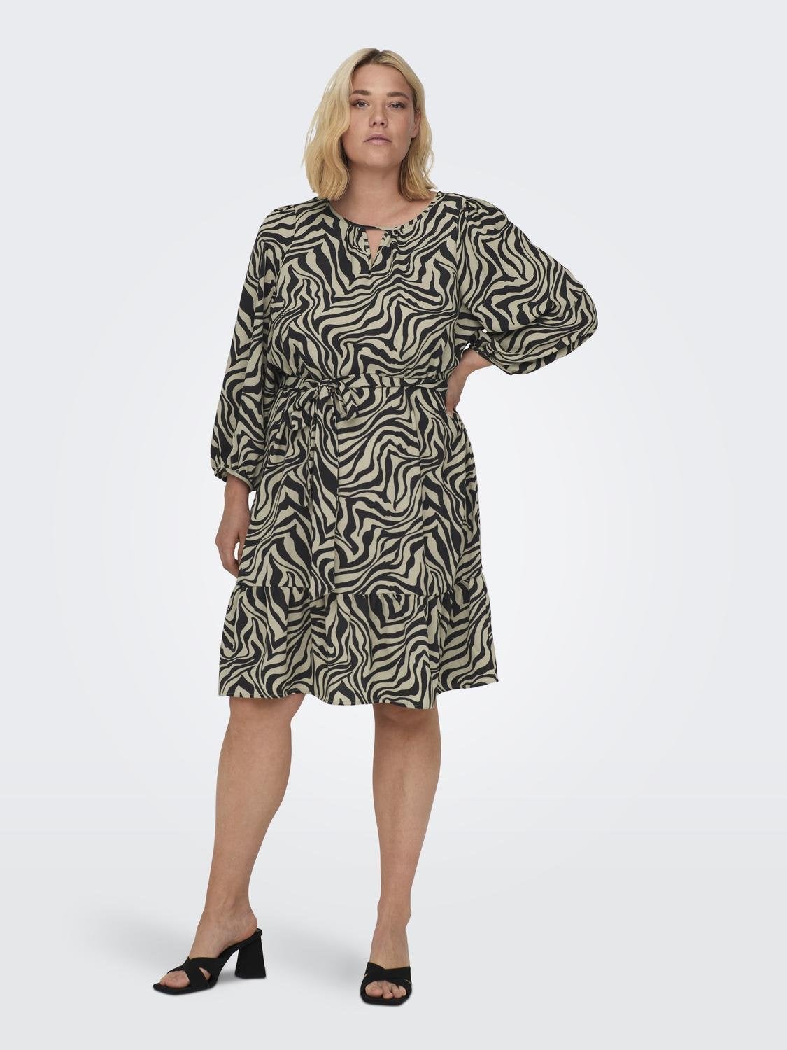 CARNOVA Kurzes Kleid Trench Coat