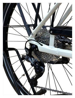 Produit reconditionné . Gazelle Medeo T10 HMB SHIMANO DEORE 2023 . Vélo électrique . Gazelle . très bon état