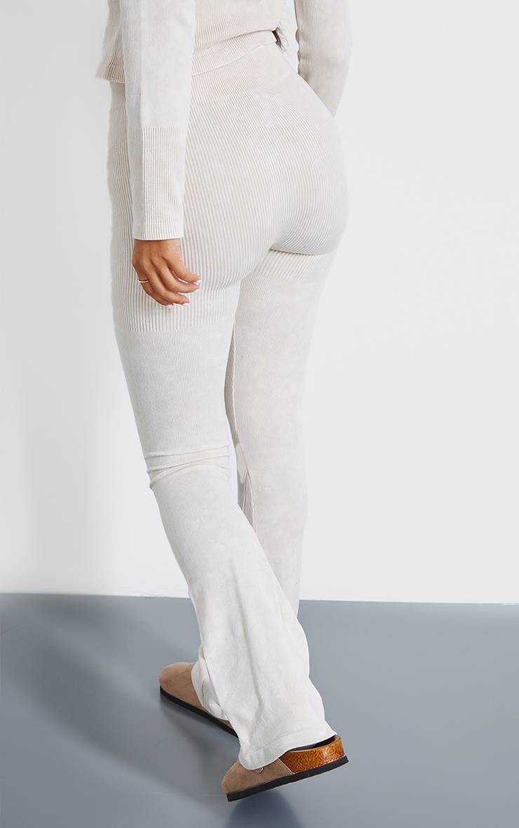 Crème Legging Évasé Côtelé Ajusté À Détails Boutons Petite