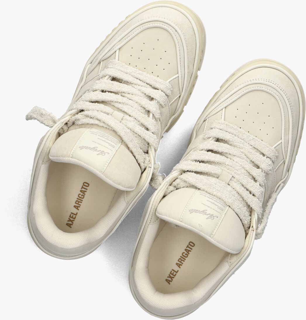 beige axel arigato lage sneakers area lo piping sneaker