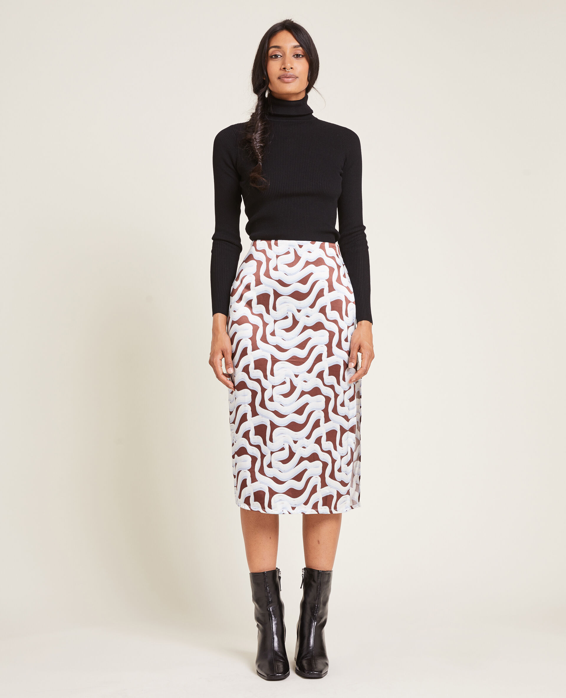 Jupe midi en tissu satiné - Noir