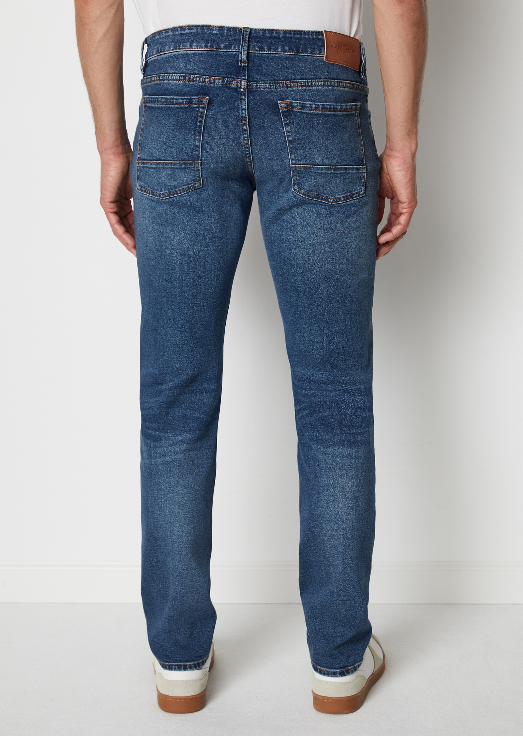 Jeans Modell SJÖBO shaped aus stretchigem Bio-Baumwoll-Mix