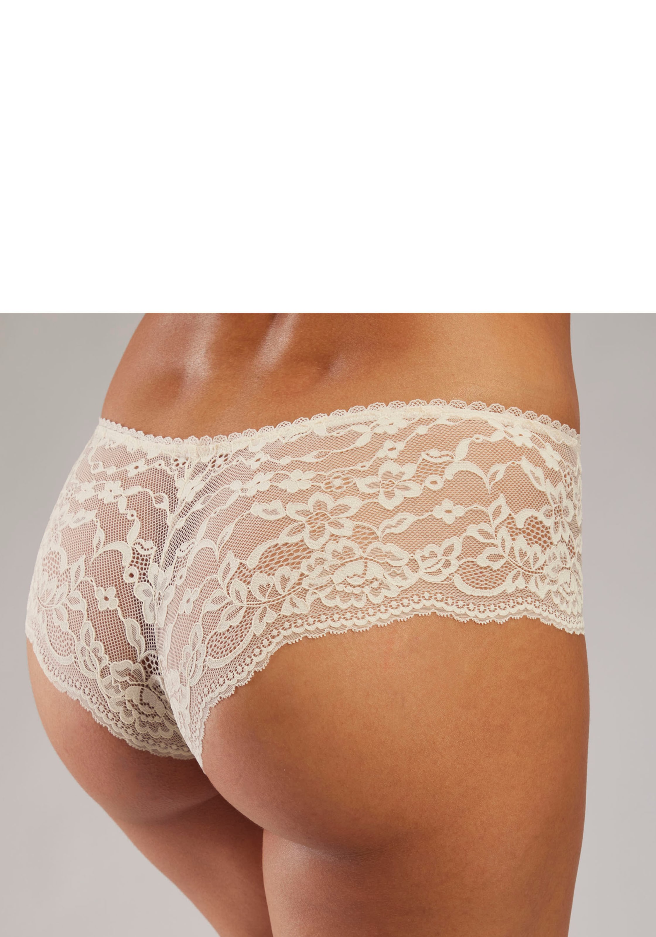 s.Oliver Panty »Livie«, mit zarter Jacquardspitze und feinem Soft-Mesh