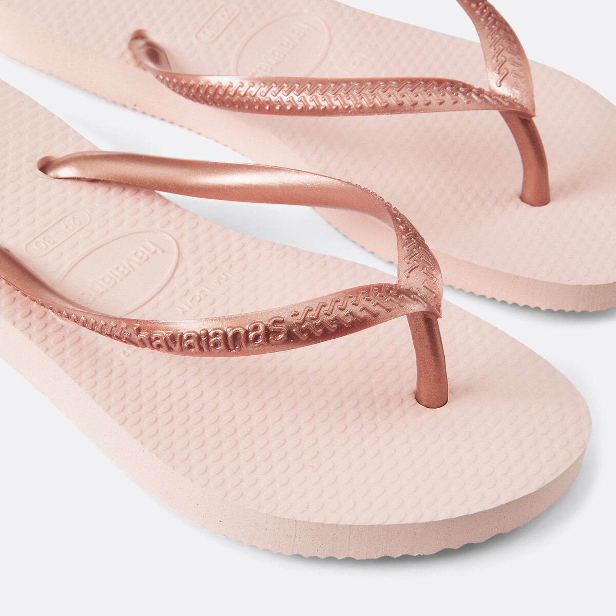 HAVAIANAS<br>Chinelo Slim