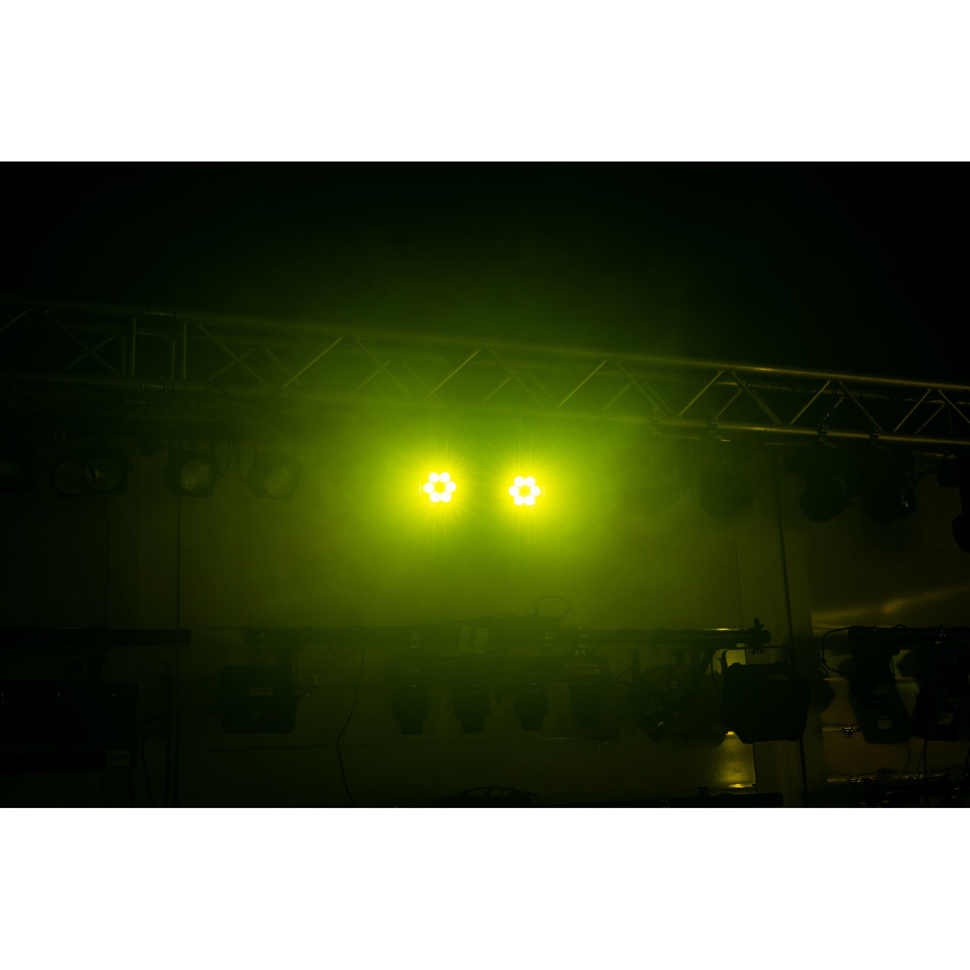 Ayra Vision Twins Wash Zoom LED movinghead set inclusief flightcase