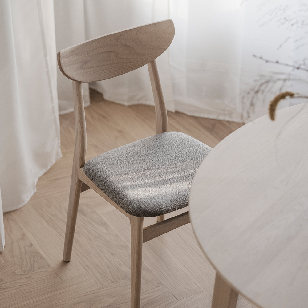 Eettafel Filippa rond Whitewash verlengbaar 170 x 105 cm