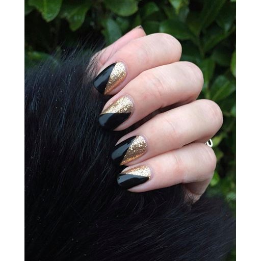 CND Vinylux Nail Polish, 105 Black Pool