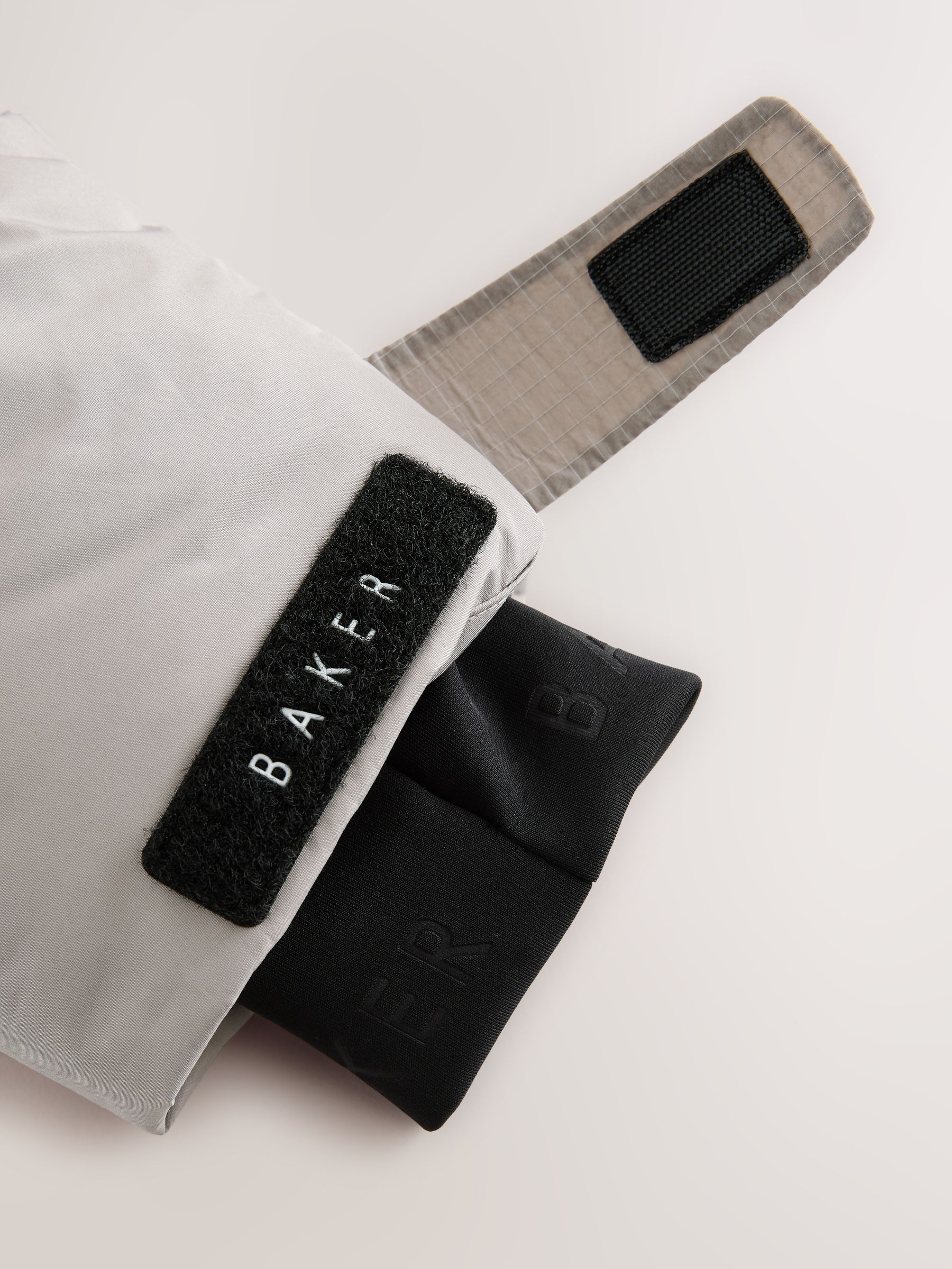 Baker by Ted Baker Baker by Ted Baker Naturel Regenbestendige Gevoerde jas