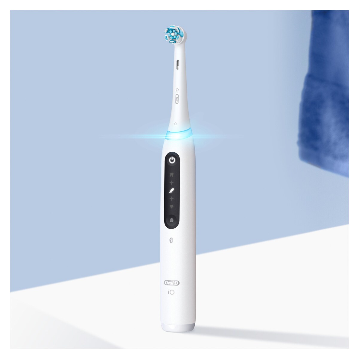 Oral-B iO Series 5, elektrische Zahnbürste mit Magnet-Technologie, 5 Putzmodi, LED-Anzeige & Reiseetui, Quite White