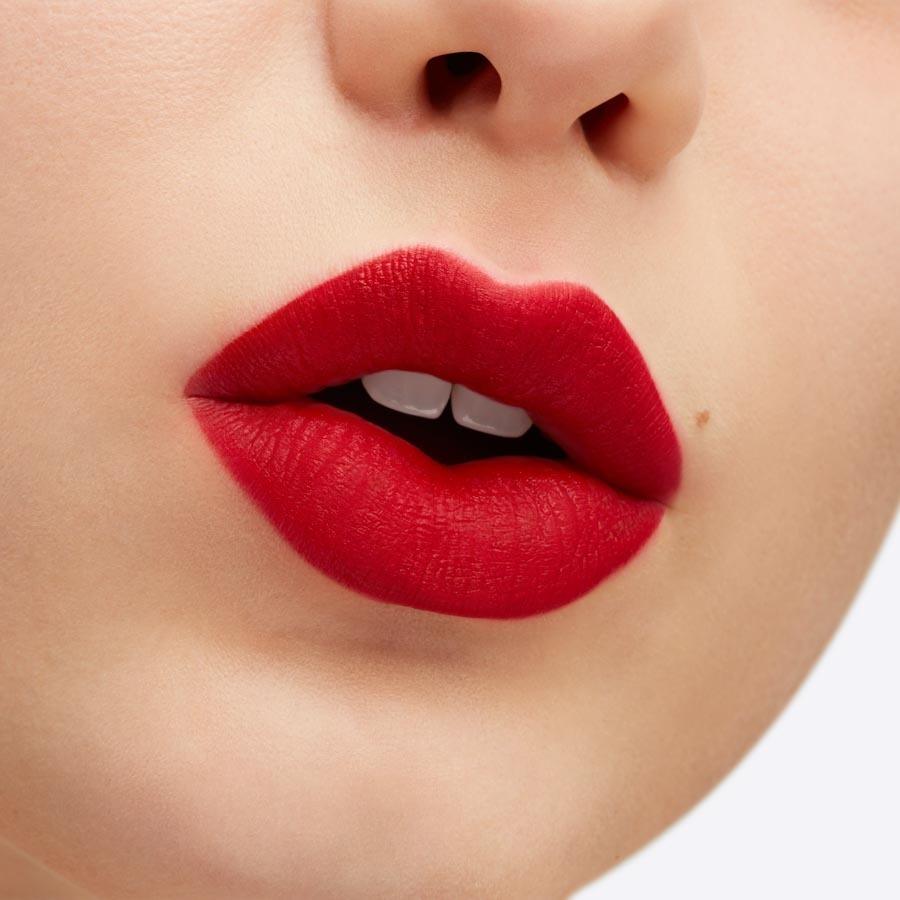 MAC Retro Matte Liquid Lipcolor 79 Ruby Phew! 5ml