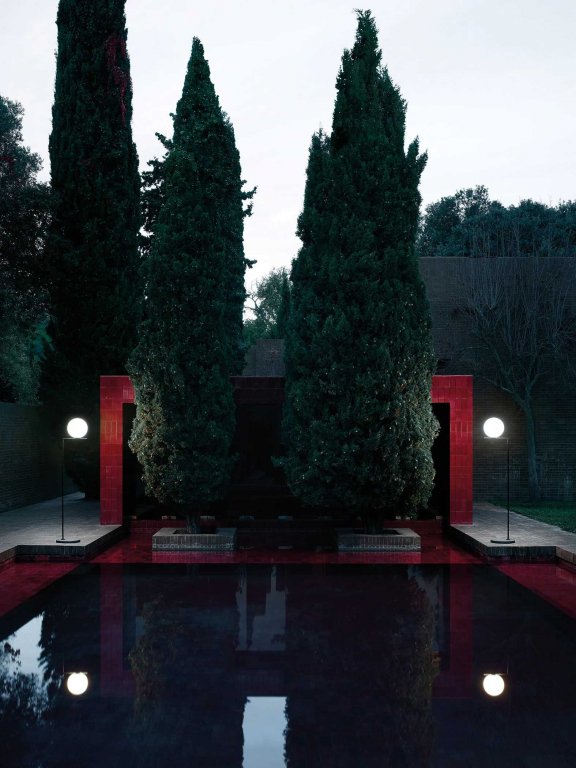 Flos IC Lights F1 Outdoor vloerlamp staal, voet donkergrijs