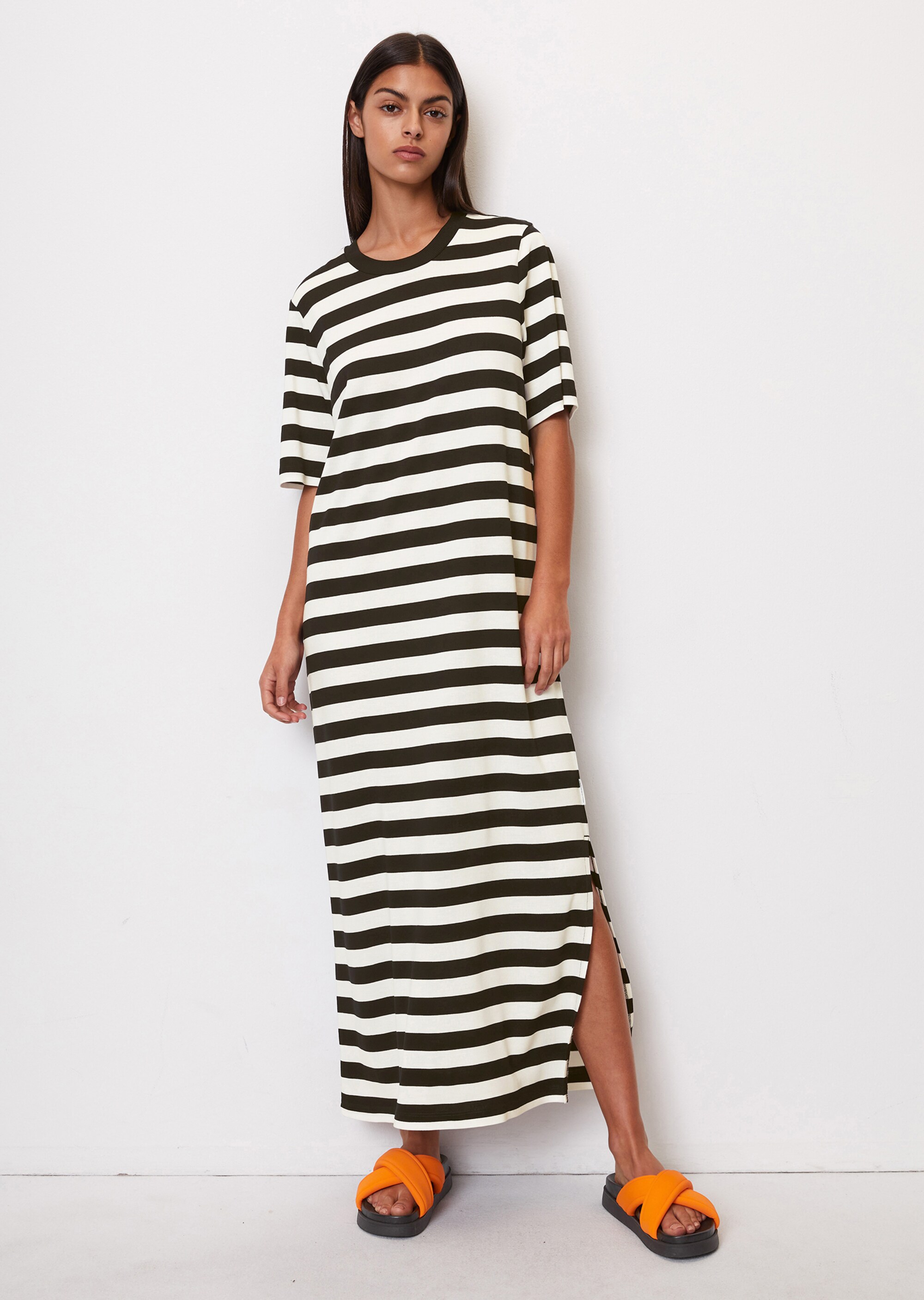 Ringel-Jersey-Kleid aus LENZING™ ECOVERO™