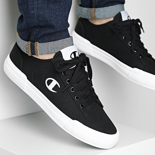 Baskets Low Cut Revoli S22042 Black