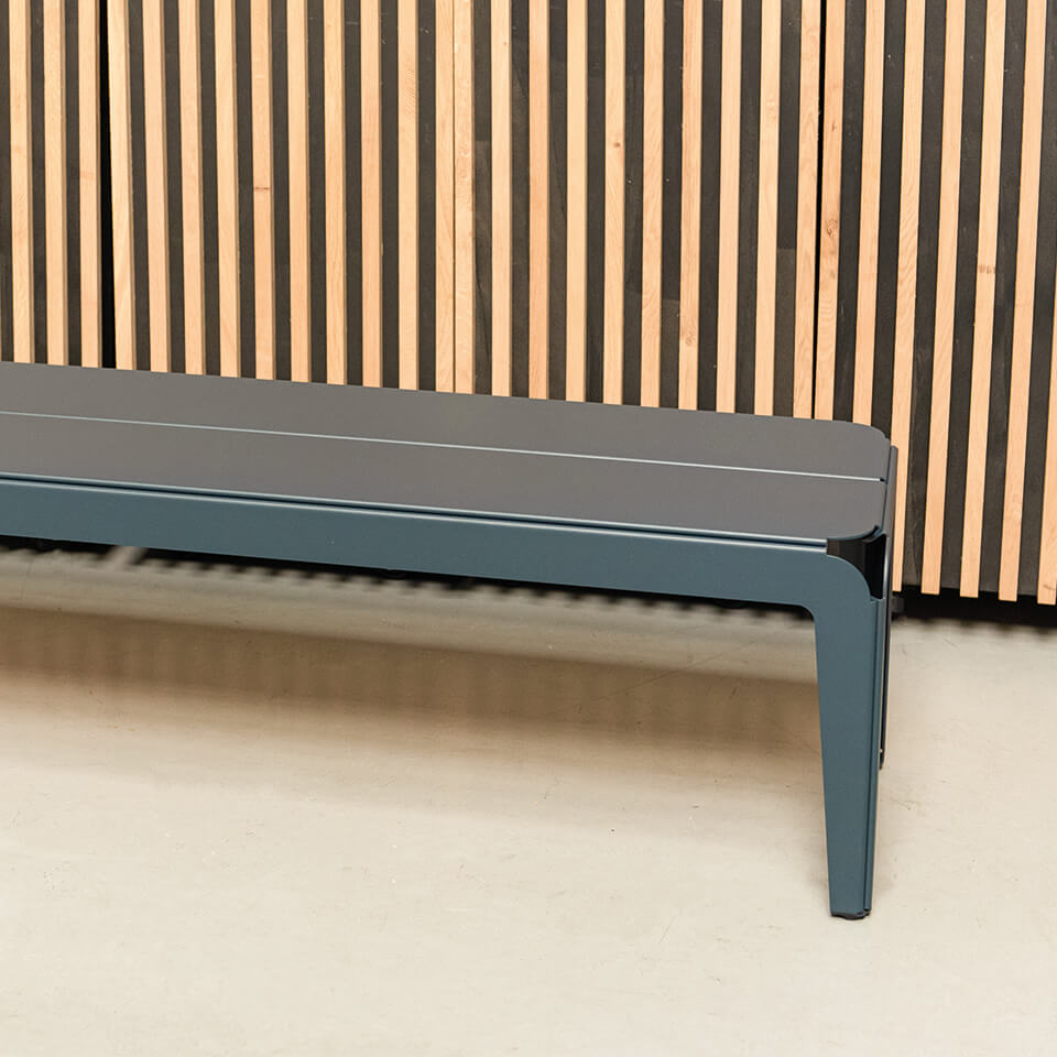 Tuinbank Bended Bench 140 grey blue