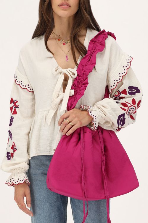 Fuchsia shopper met ruffles