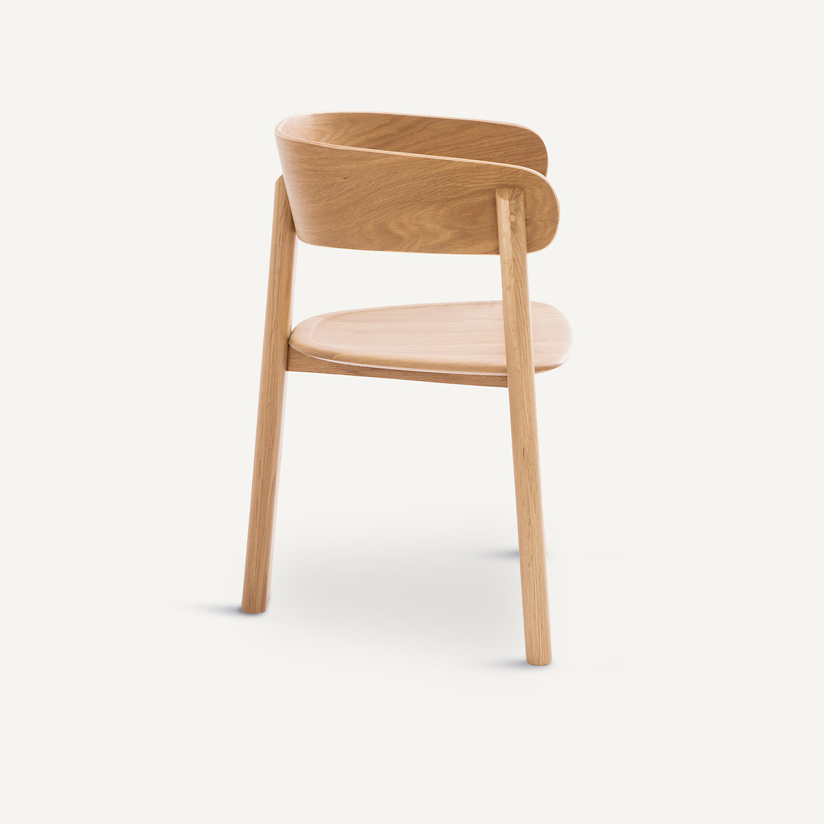 AM.PM<br>Mesa e poltrona Marais, design de E. Gallina