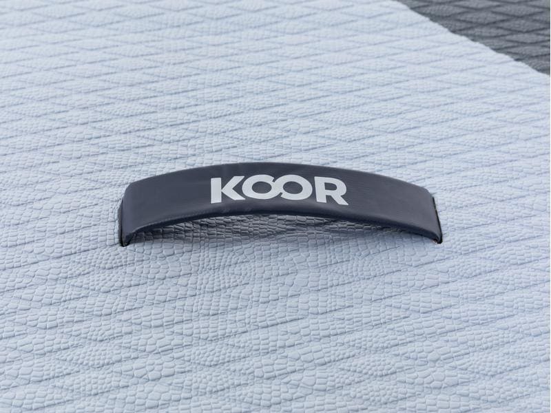 KOOR SUP Board Nuusa Allround 10'6 mit Doppelkammersystem Grossvolumiges, standsicheres Allround Stand-up-Paddling-Board mit Doppelkammersystem