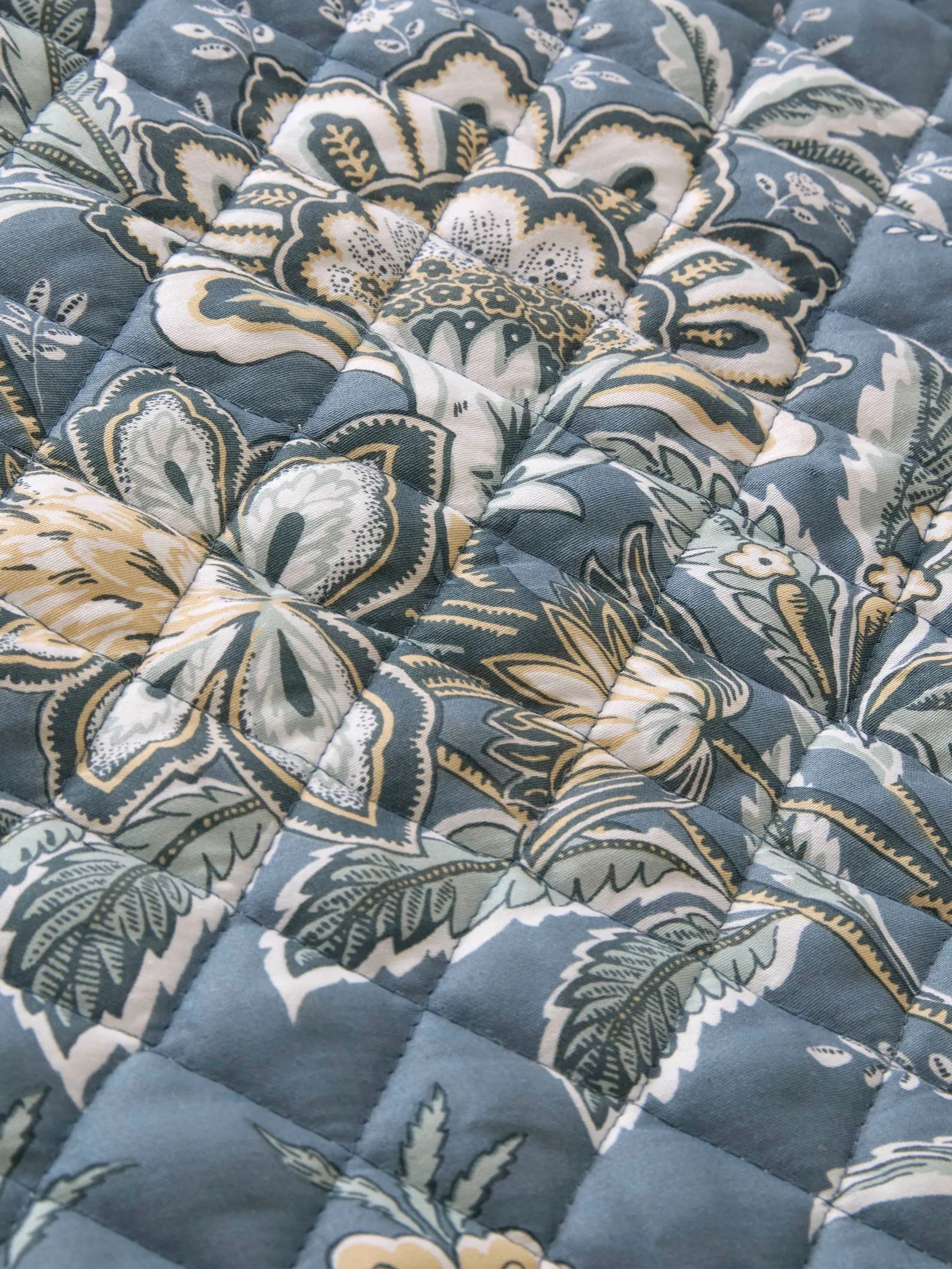 Laura Ashley Marlbrook doorgestikte bedsprei