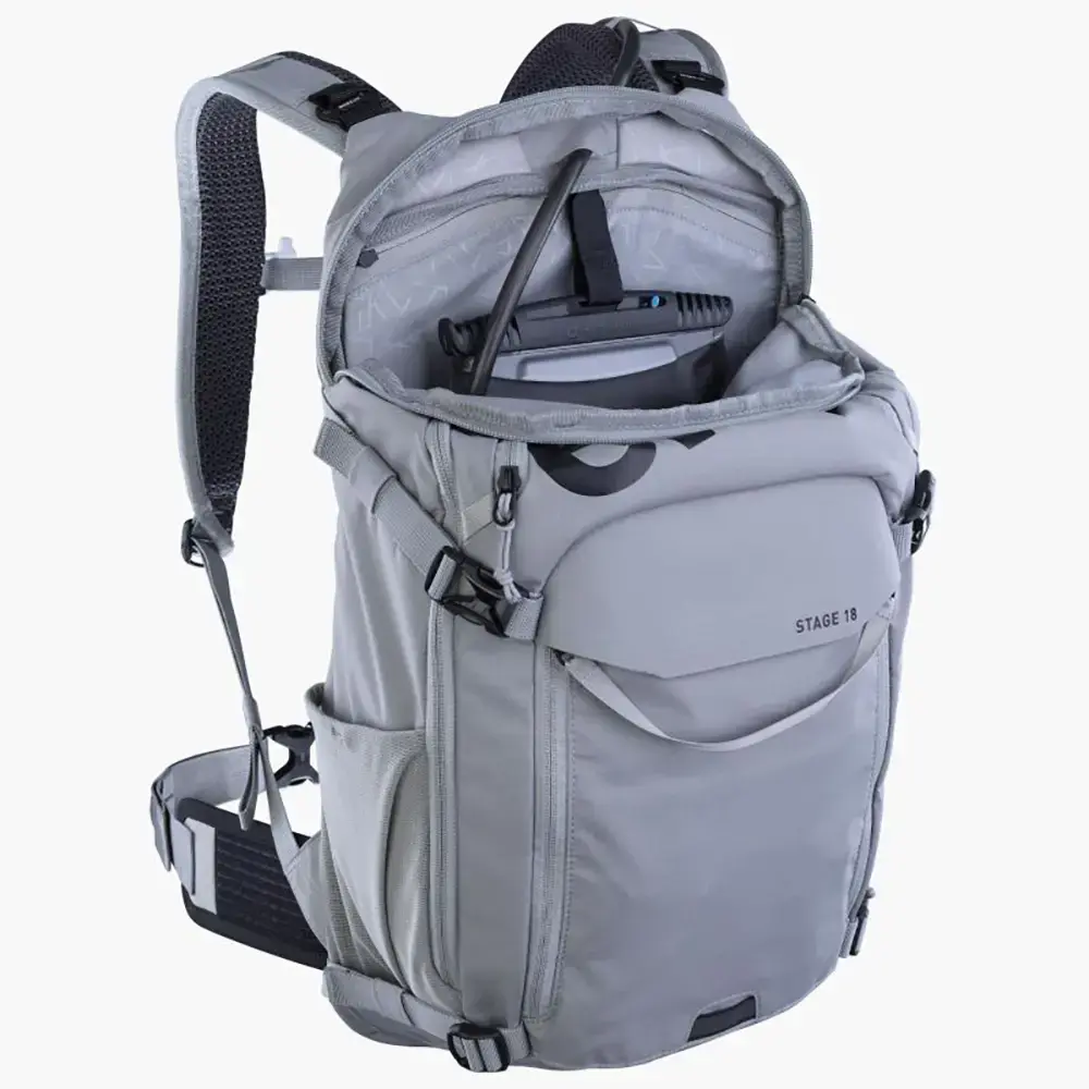 Evoc Stage 18L Dagrugzak Lichtgrijs