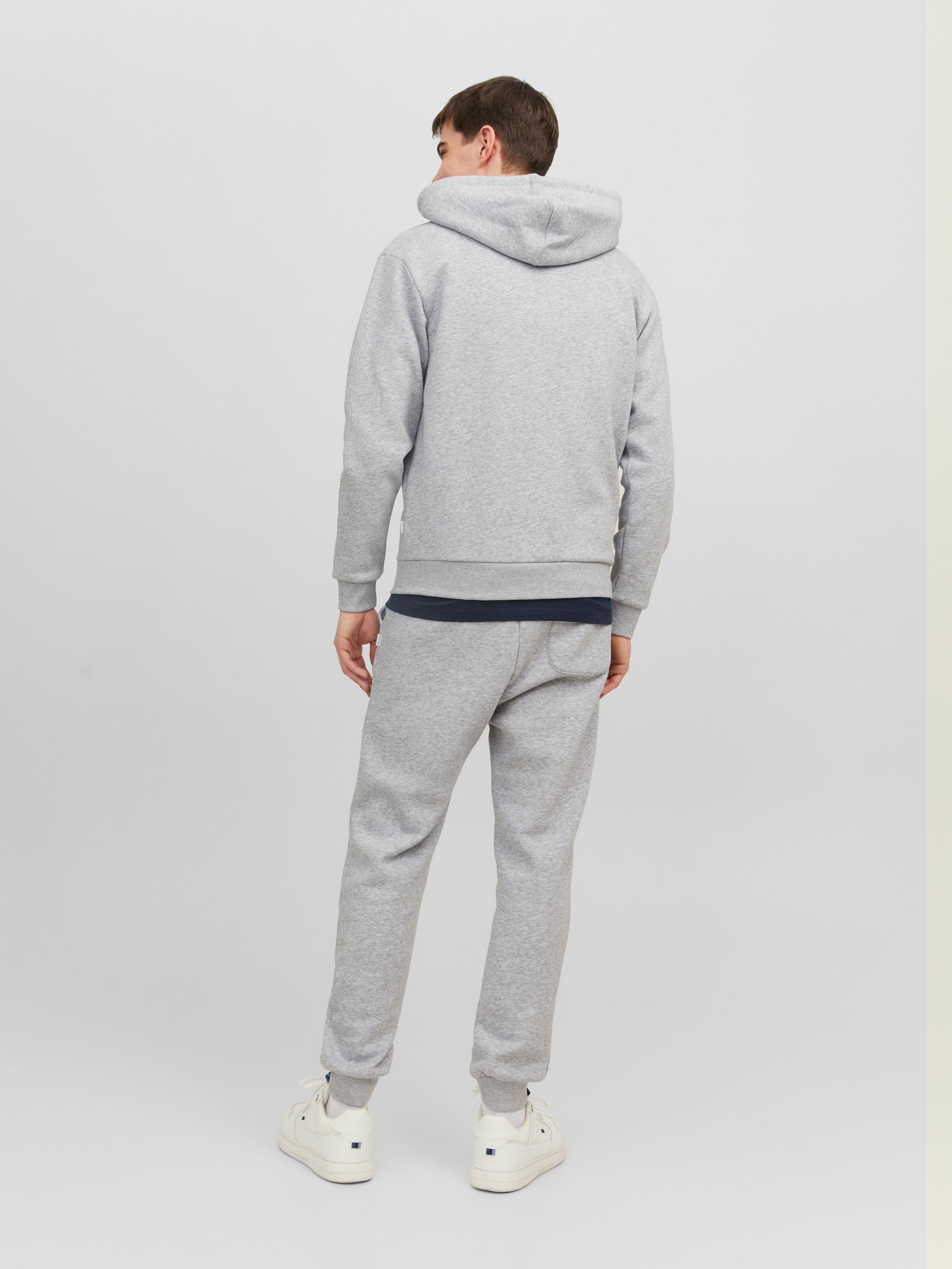 Jack & Jones Kapuzensweatjacke »JJEBRADLEY mit Kapuze, ideal für kalte Jahreszeit«, mit Kapuze