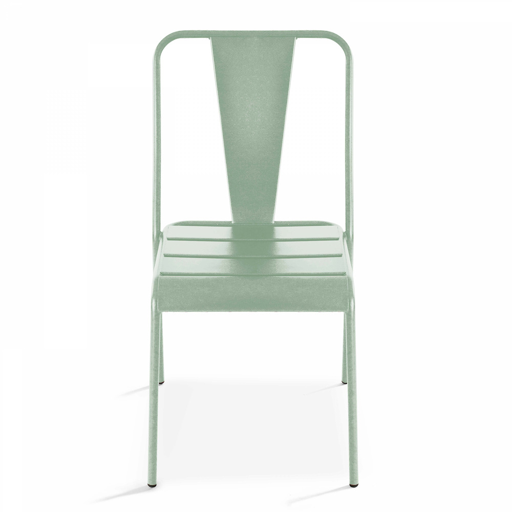 Chaise en métal vert sauge