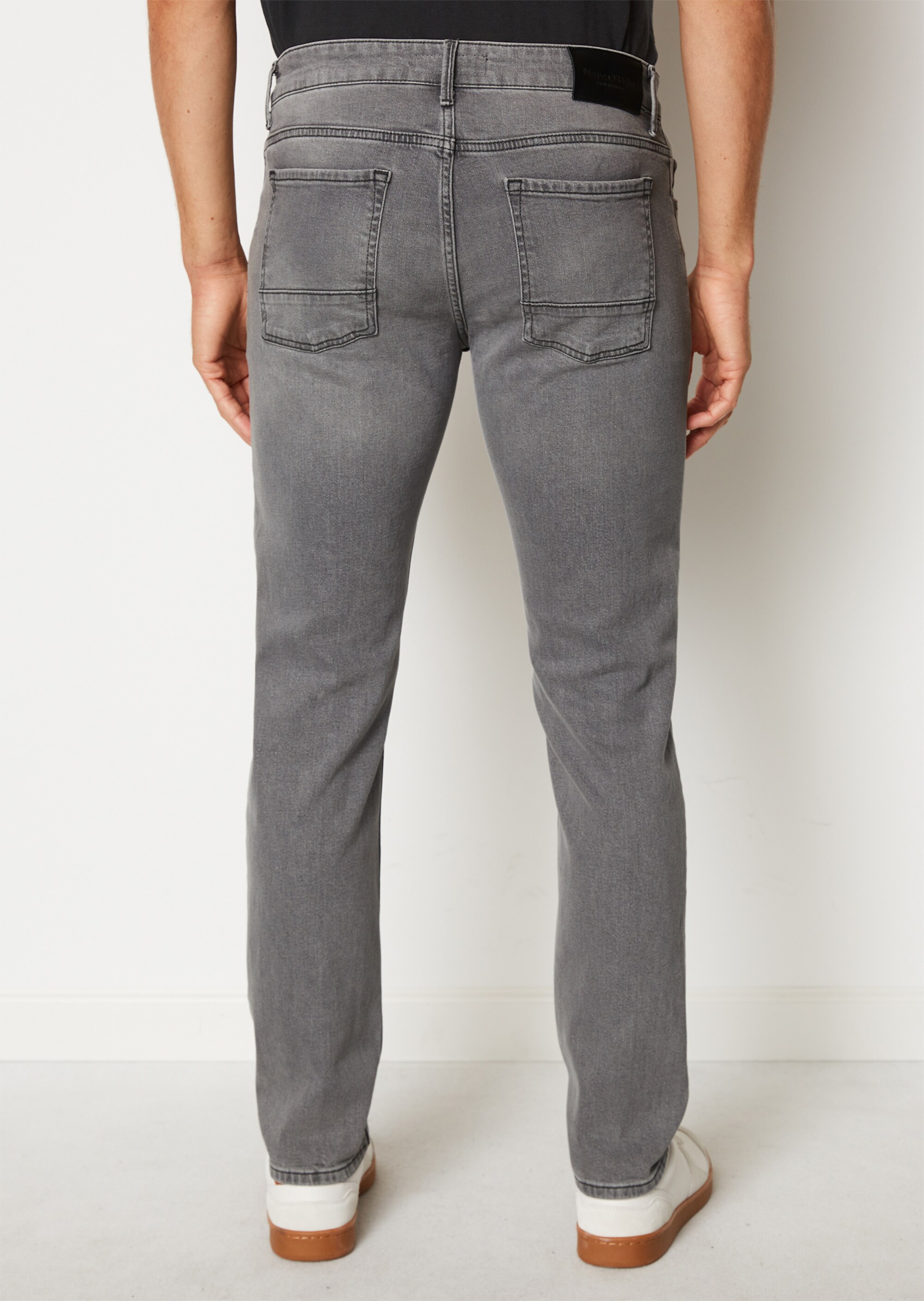 Jeans Modell SJÖBO shaped mit niedriger Bundhöhe