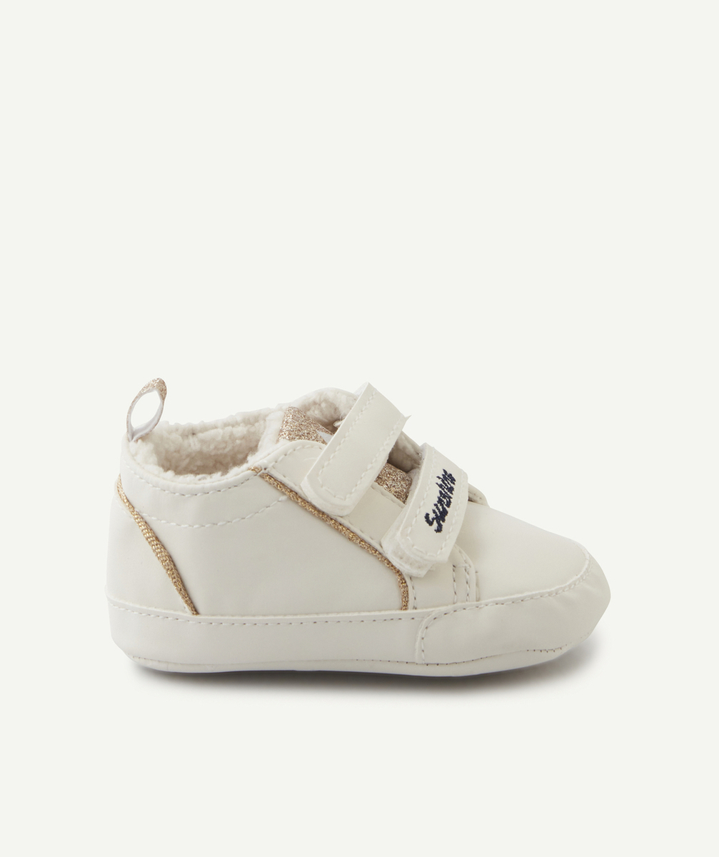 CHAUSSONS STYLE BASKETS BÉBÉ BLANCHE AVEC PAILLETTES