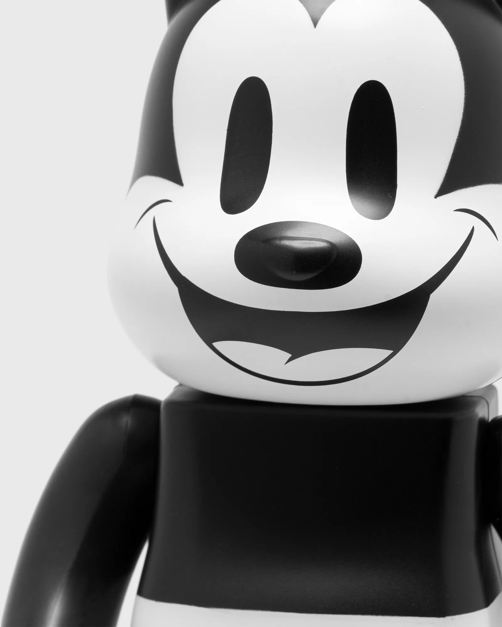 MEDICOM RABBRICK OSWALD THE LUCKY RABBIT 2-PACK