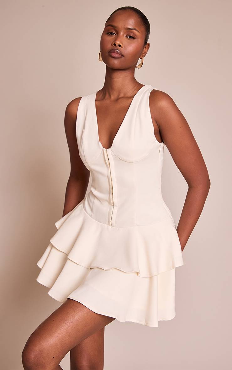 Crème Robe Mini À Volants Avec Détail Corset Tissé