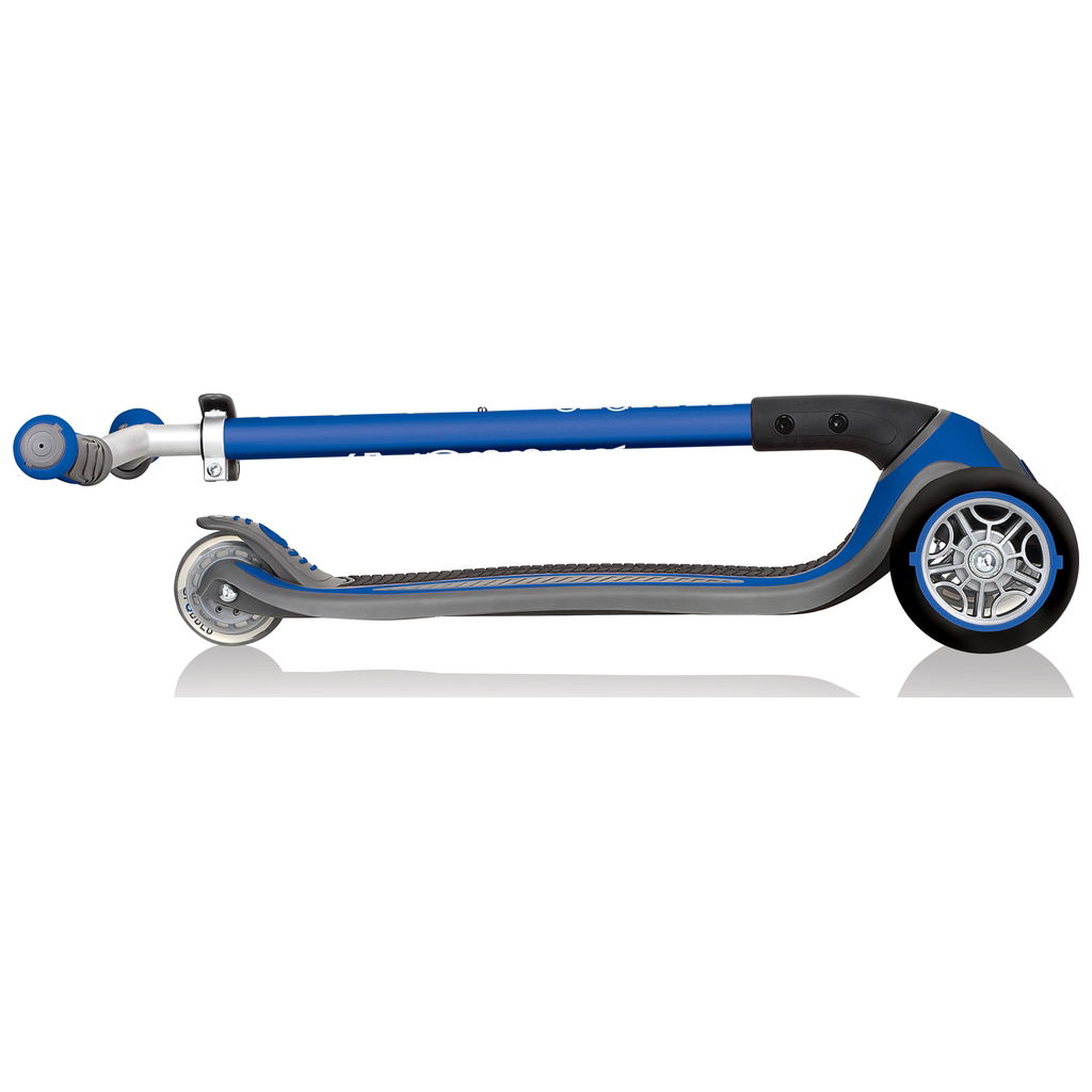 GlobberGlobber   Scooter Master marineblau