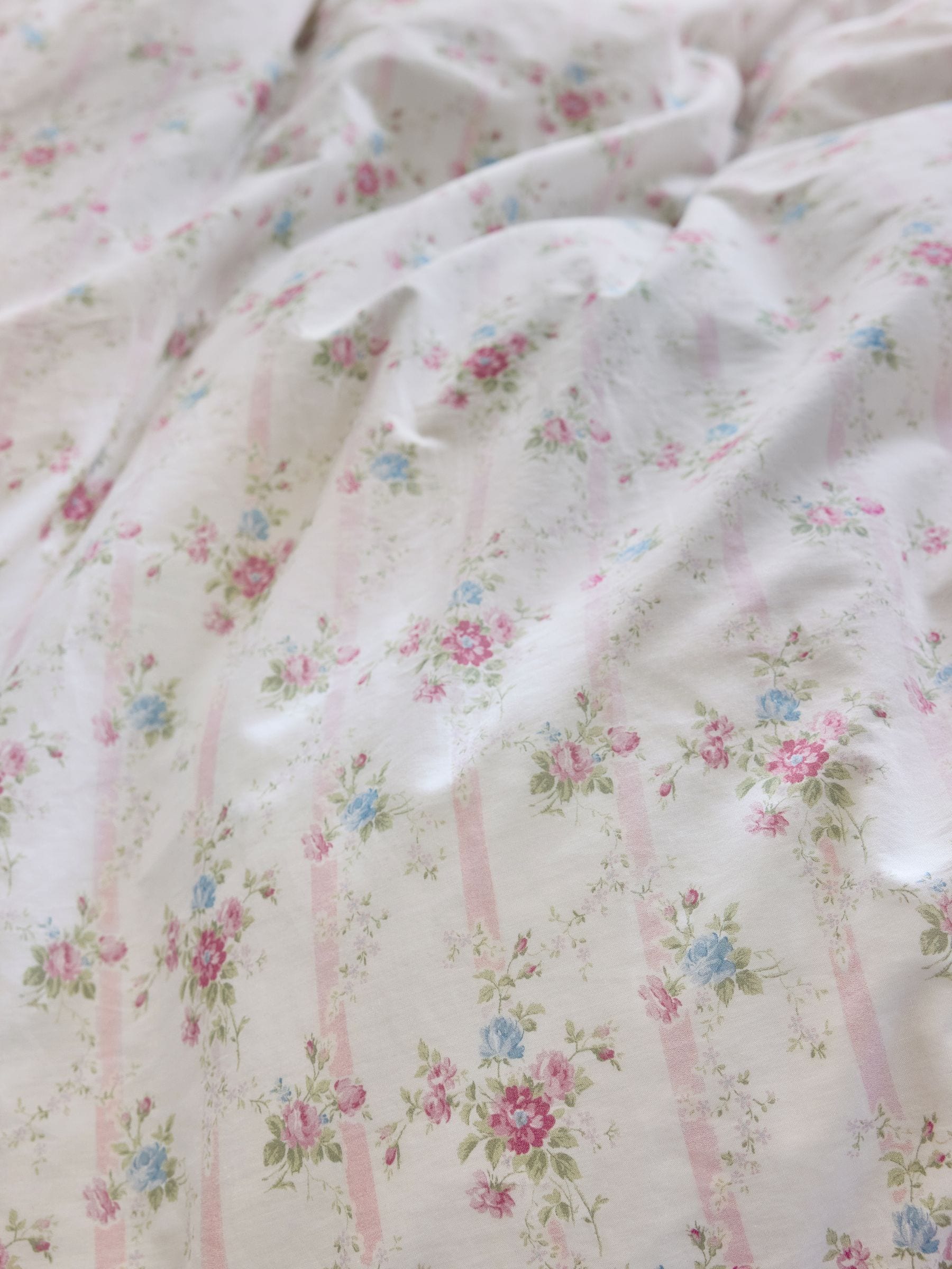 Shabby Chic by Rachel Ashwell® petite ruche dekbedovertrek en kussensloopset
