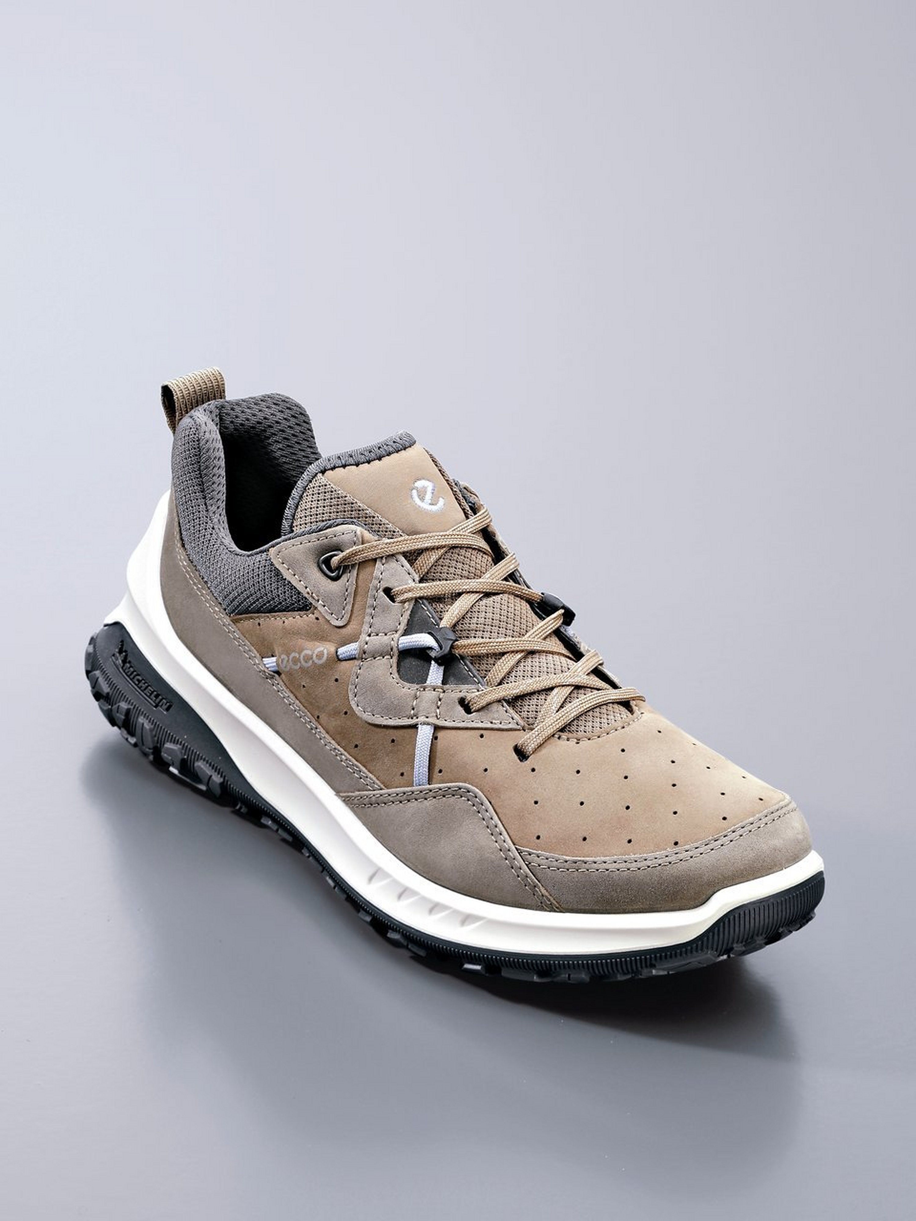 Sneaker Ult-Trn