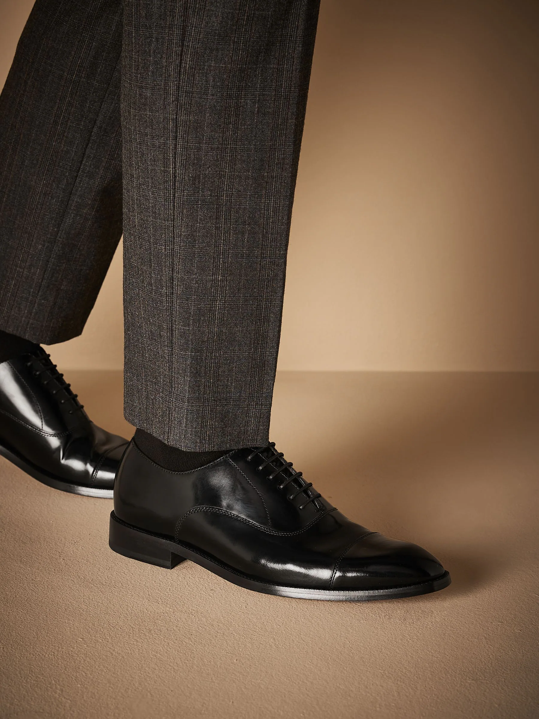 Zwart - Standaard pasvorm - Signature Leather - Oxford schoenen met neusstuk