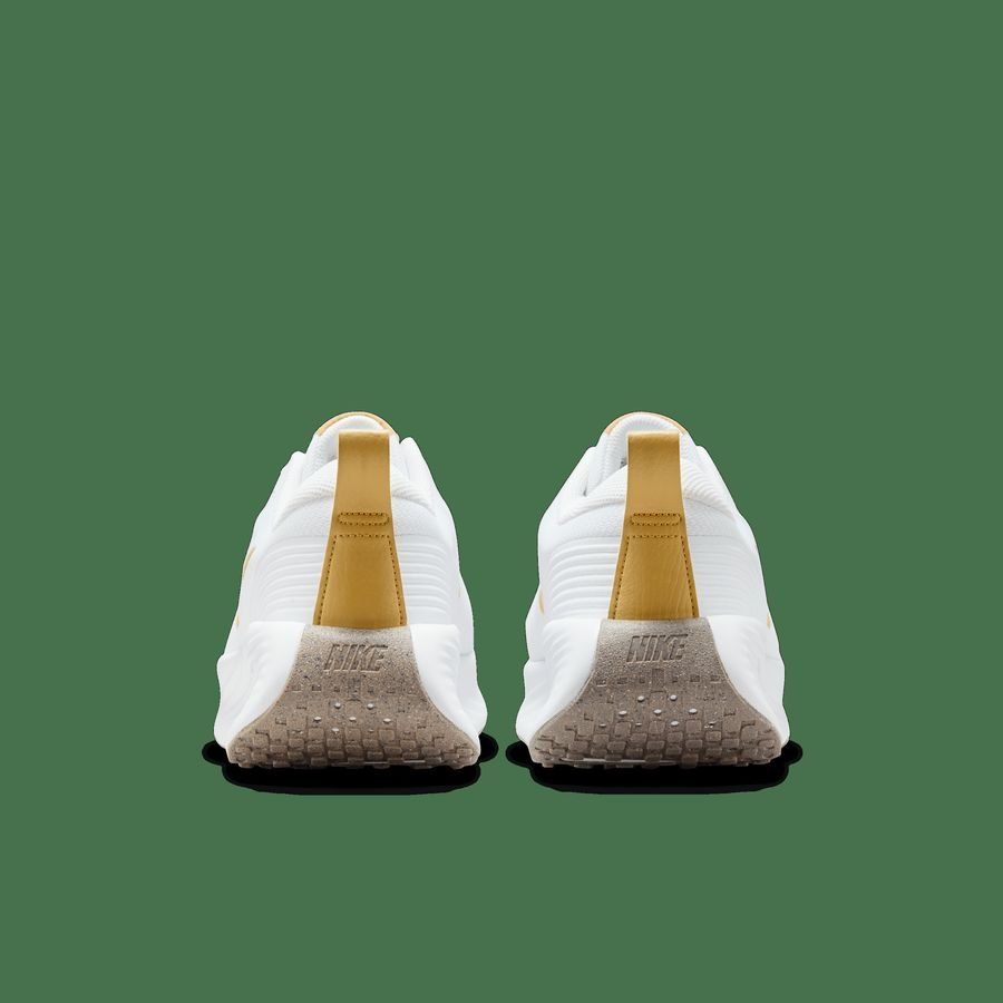 Nike Promina