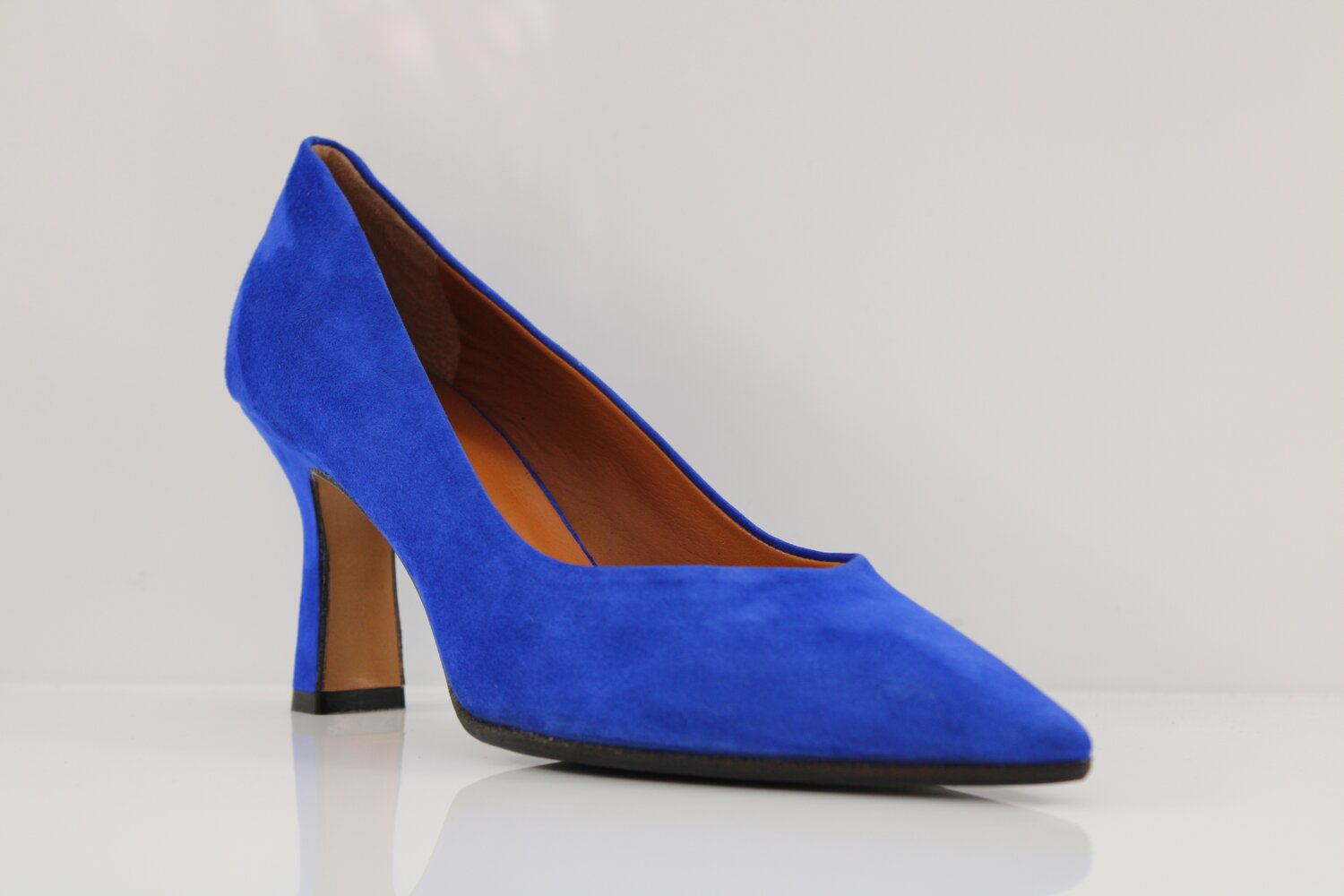 Thea Mika Pumps