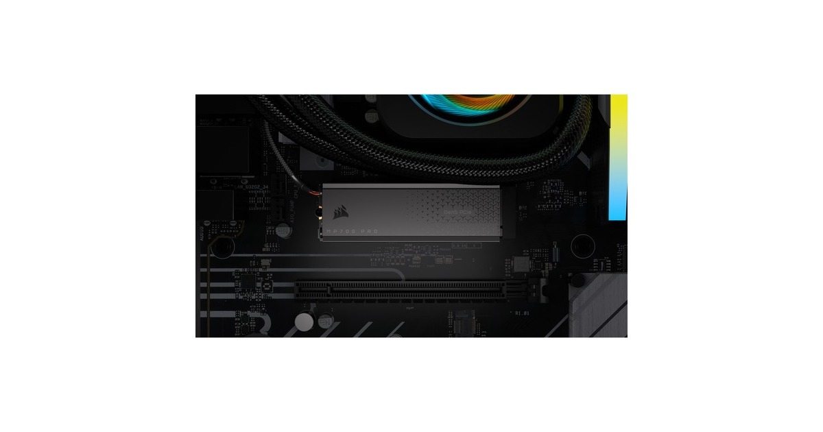 CorsairMP700 PRO met luchtkoeler 2 TB SSD  (PCIe Gen5 x4 NVMe 2.0, M.2 2280, 3D TLC NAND)