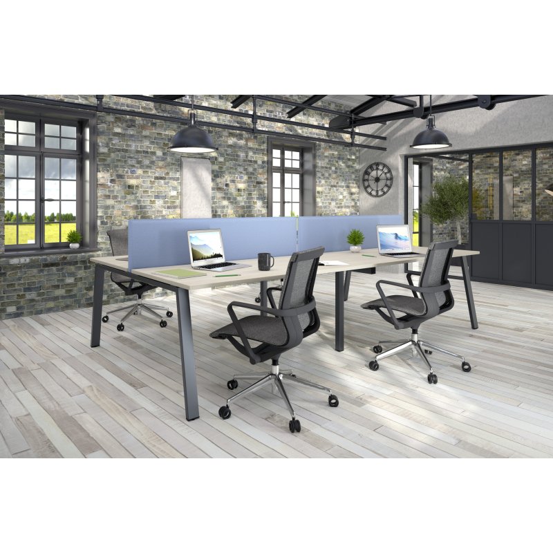Pôle 4 bureaux ECLA piètement métal profondeur 126 cm