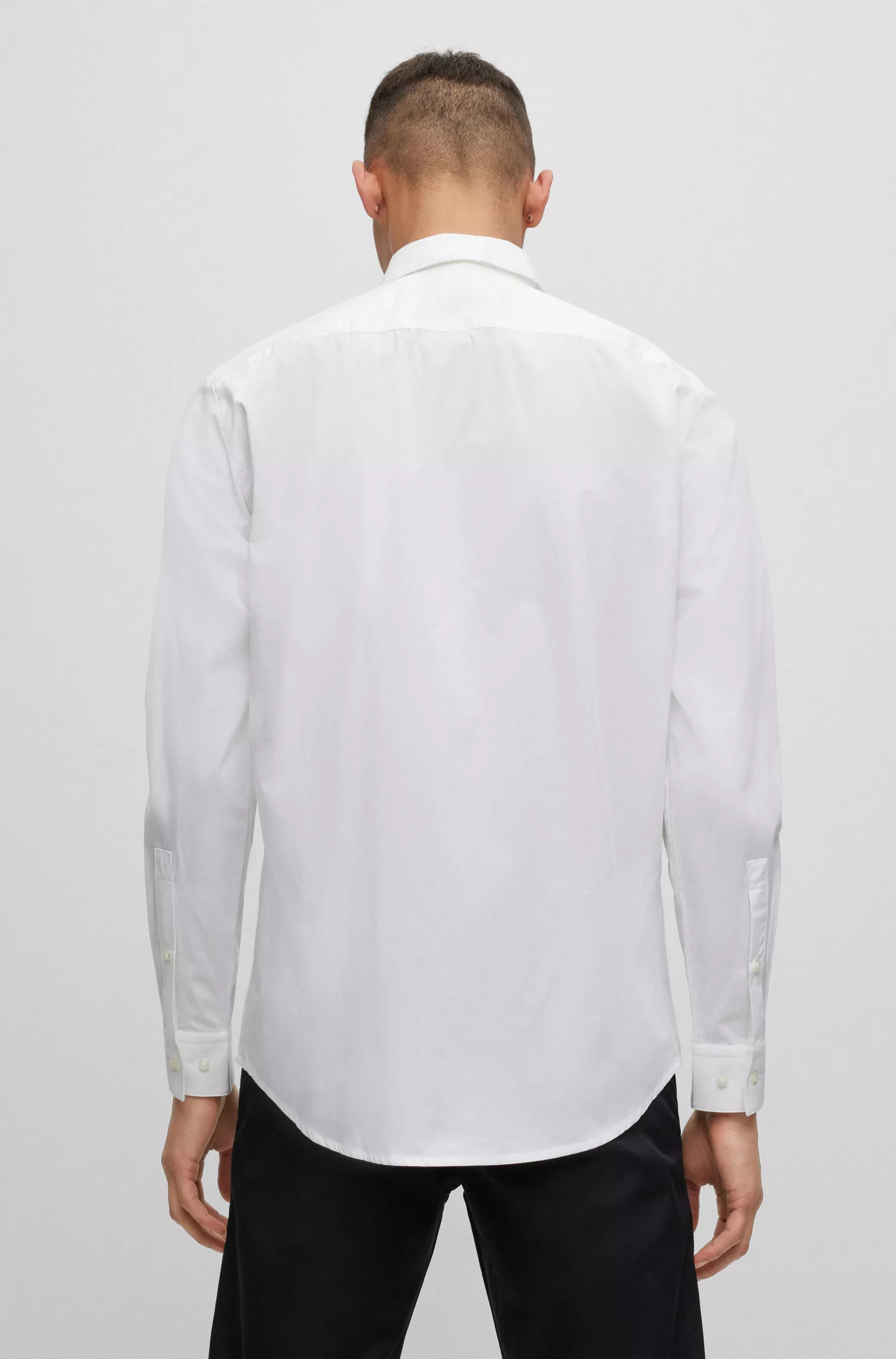 Camisa HUGO vermelha, moderna, de algodão, fácil de passar e com fecho de zíper.