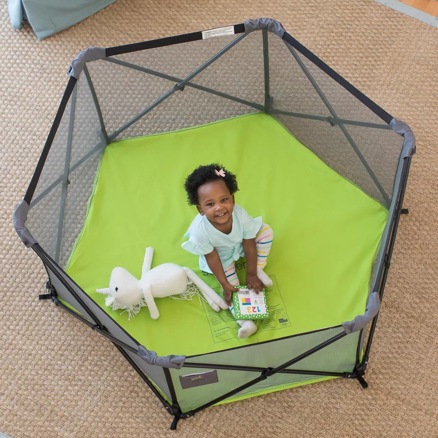 summer™ by ingenuity Pop 'N Play Lauftstall