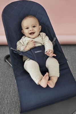 BabyBjörn Bliss Vippestol Vevet Klassisk Quilt, Midnattsblå