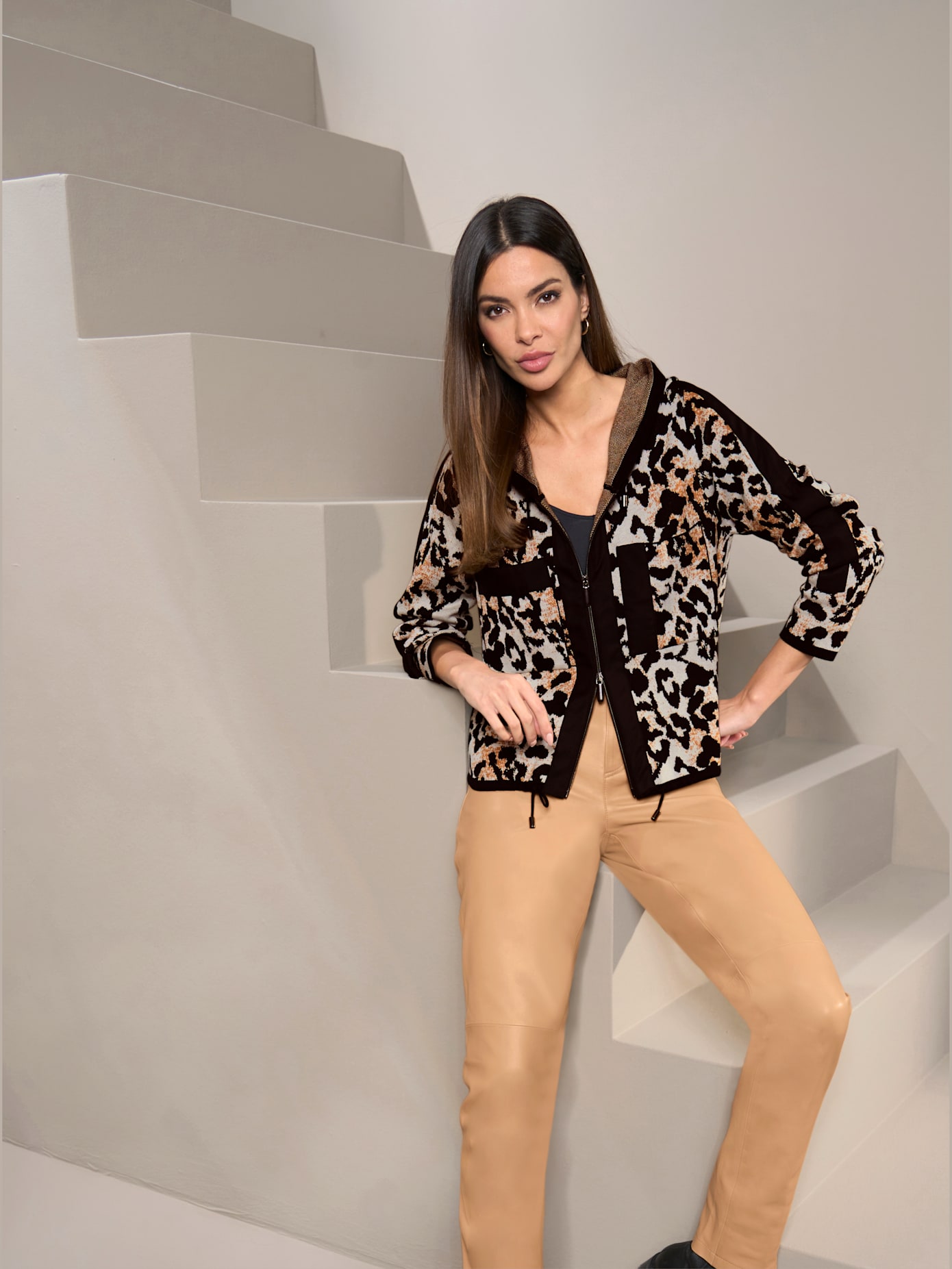 Veste en tricot joli jacquard à l'aspect animal