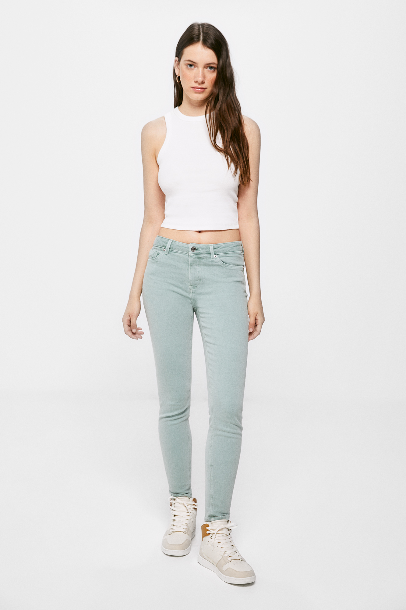 Calça jeans cropped slim, lavagem sustentável